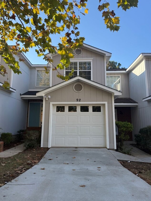 Primary Photo - 92 Woodfield Pl