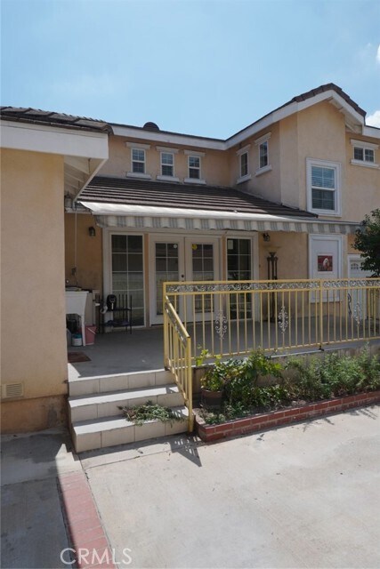 Foto del edificio - 5031 Kauffman Ave