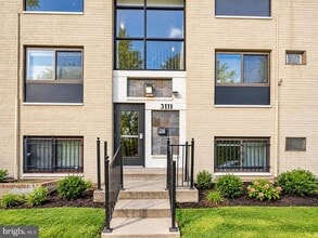 Building Photo - 3111 Naylor Rd SE