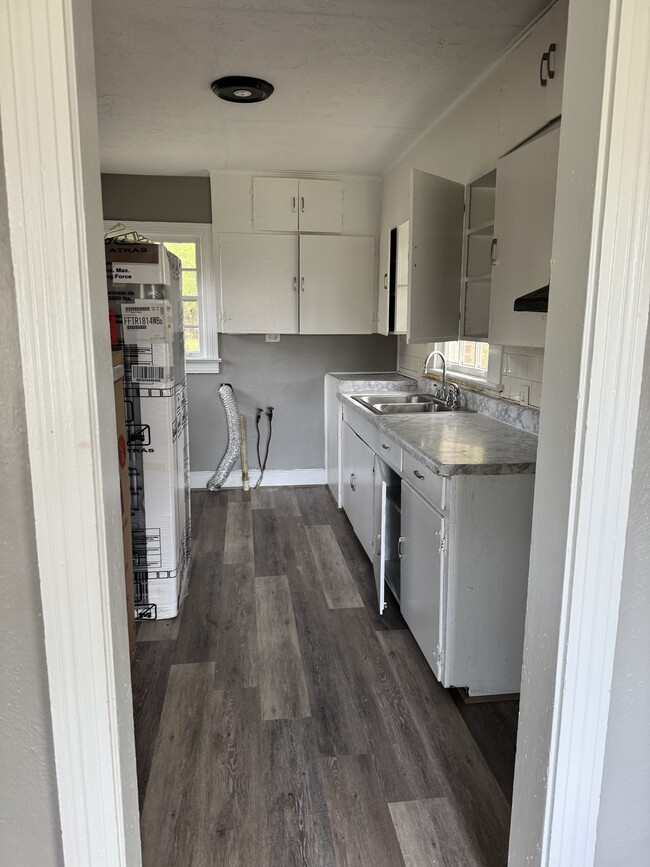 Foto del edificio - 611 E 19th St