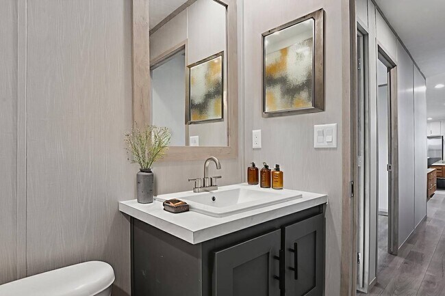 Foto del edificio - 1612 American Dr