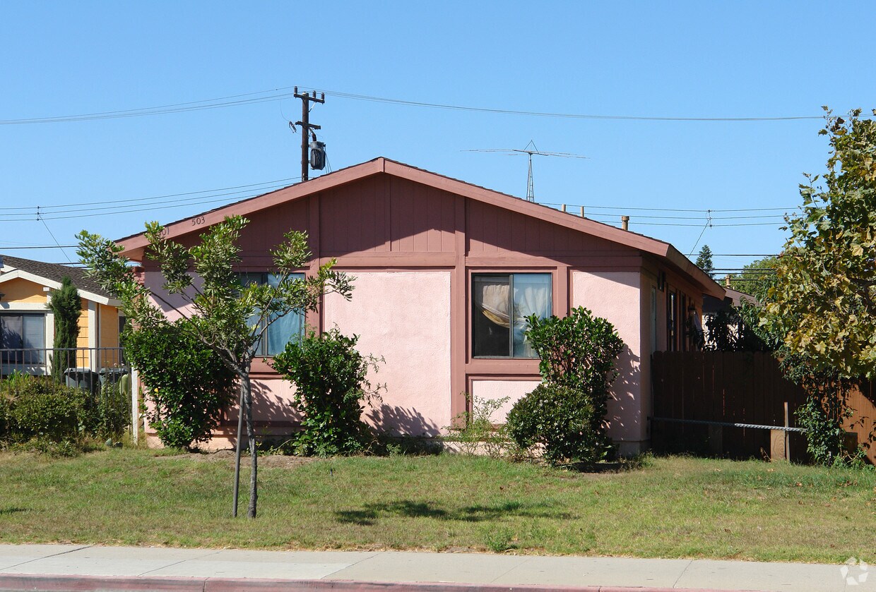 Building Photo - 501-503 E Pleasant Valley Rd