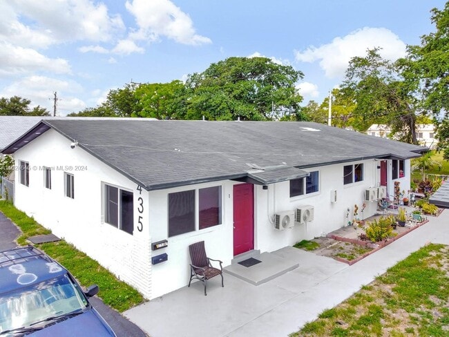 Building Photo - 435 Ali Baba Ave