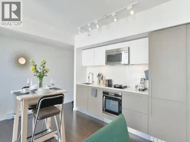 Photo du bâtiment - 999 Seymour St