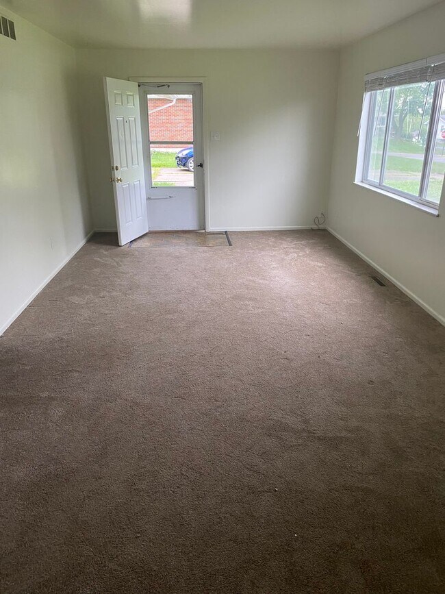 Foto del edificio - 3504-3506 Springhill Rd