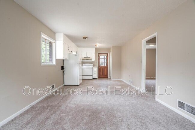 Building Photo - 3701 Hopkins Rd