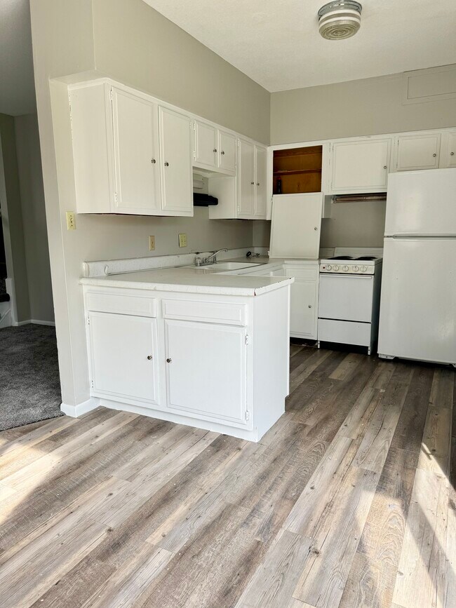 Foto del edificio - 1921 E 33rd St