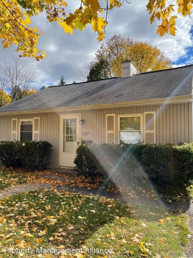 Primary Photo - 3 br, 1.5 bath House - 107 Michaels Circle