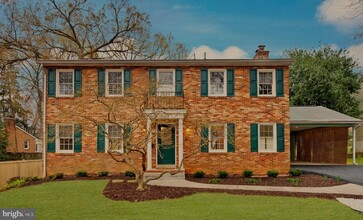 Building Photo - 7109 Davis Ct