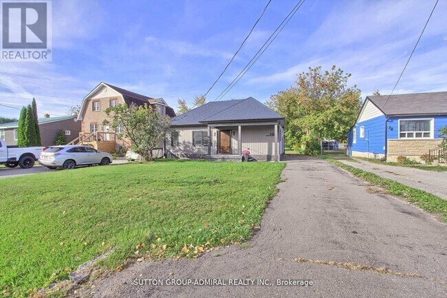 Photo du bâtiment - 836 Montsell Ave