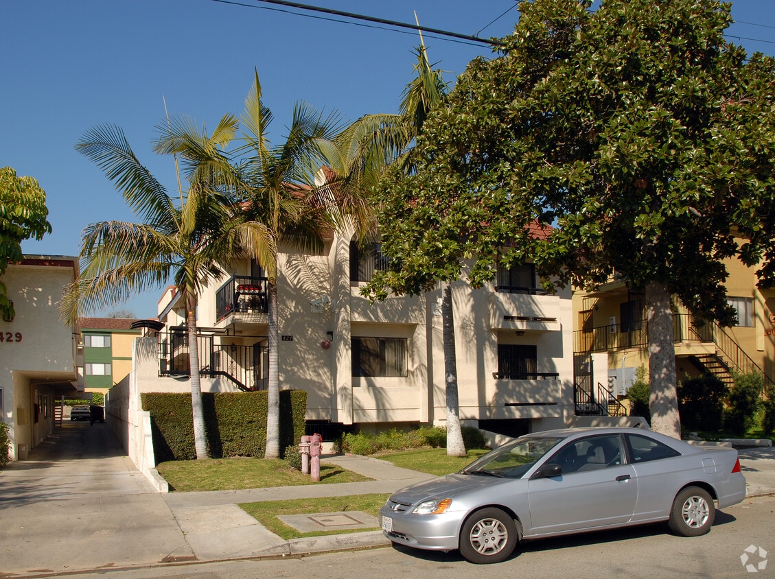 Primary Photo - 427 Lincoln Ave