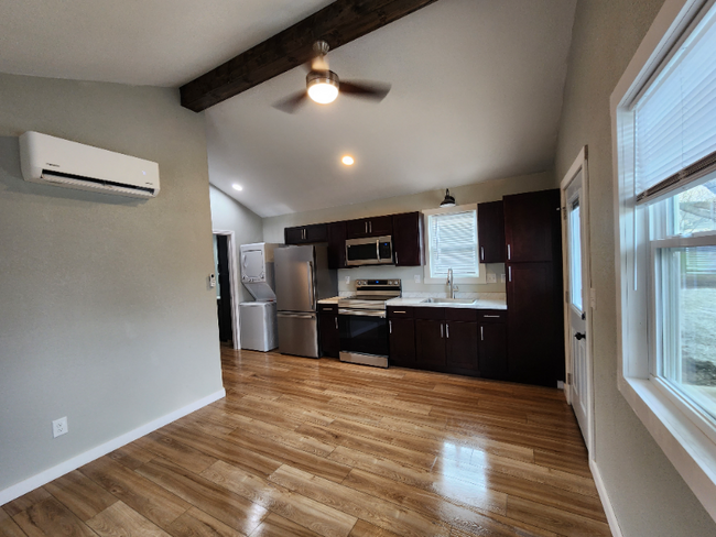 Foto del edificio - 1114 Hawthorne Ave