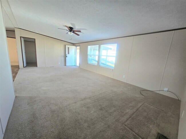 Building Photo - 195 Rd 5255