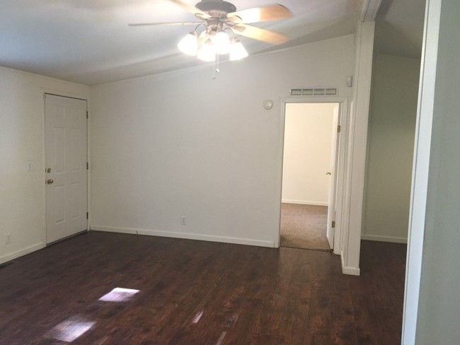 Building Photo - 3487 Paradise Valley Rd