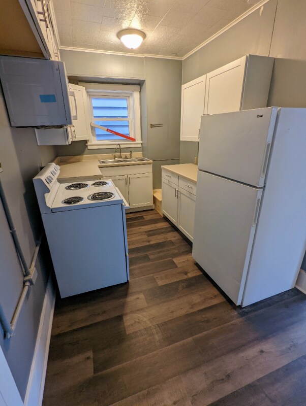 155 Queen St Unit Apt 1, Northumberland, PA 17857 Room for Rent in