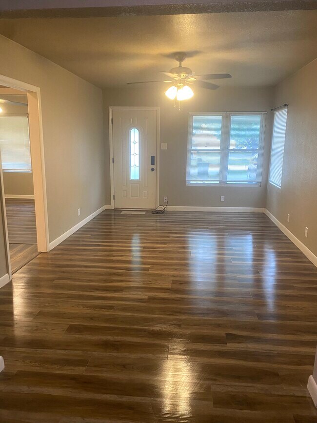 814 N H St, Muskogee, OK 74403 House Rental in Muskogee, OK