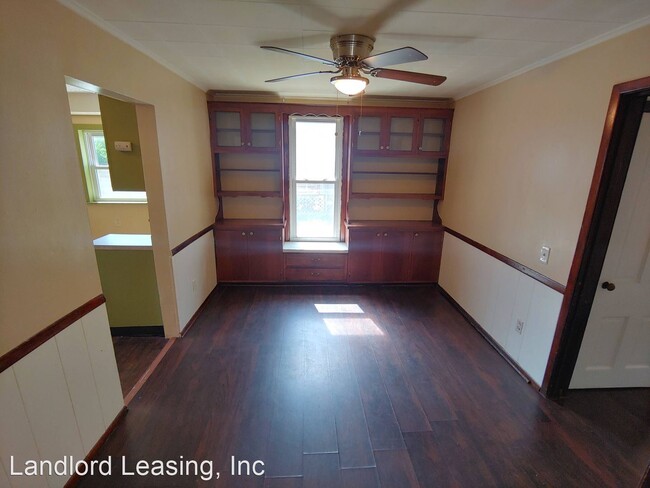 Building Photo - 4 br, 1 bath House - 831 Lake Avenue