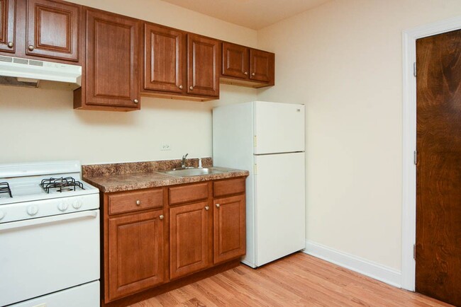 Foto del edificio - 2600 N Kimball Ave
