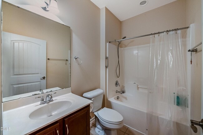 Building Photo - 4612 Thorn Leaf Court