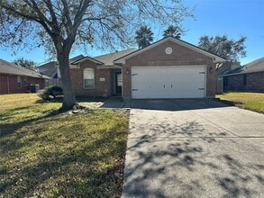 Building Photo - 10310 Redwood Dr