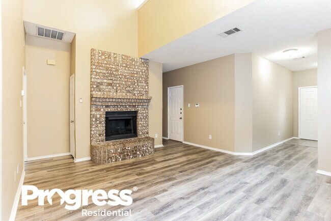 Foto del edificio - 7404 Arbor Park Dr