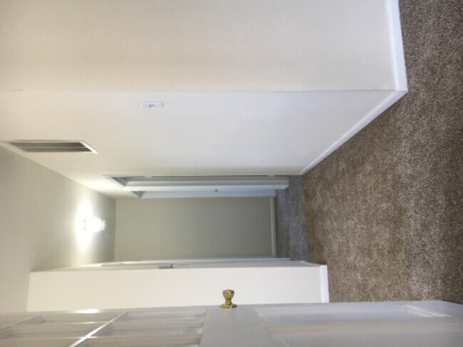 Building Photo - 8373 Grove Angle Rd