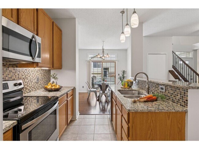 Building Photo - 14153 Plymouth Ave S