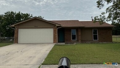 Building Photo - 3006 Belmont Dr