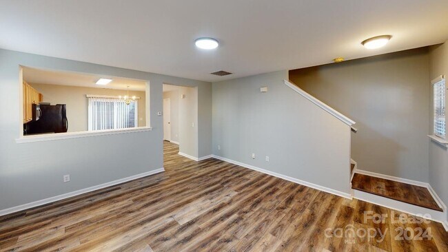 Foto del edificio - 7205 Thompson Greens Lane