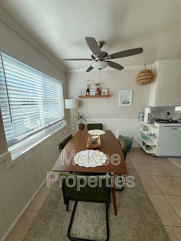 Foto del edificio - 3854 Lamont St