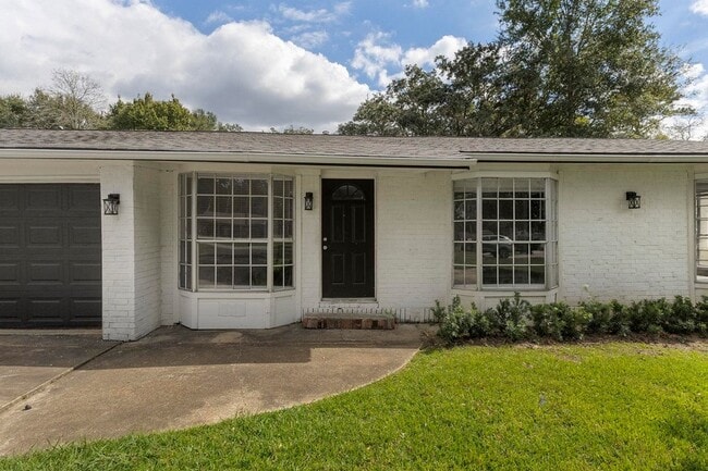 Building Photo - 5775 Mel Sha Ln