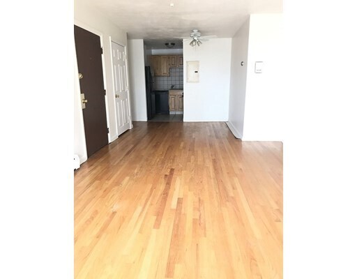 Primary Photo - 49 Sumner St