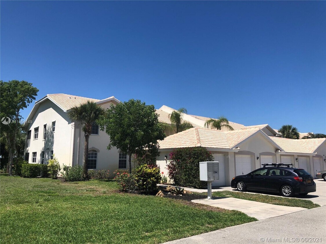 375 Stella Maris Dr N Unit 2805, Naples, FL 34114 Condo for Rent in