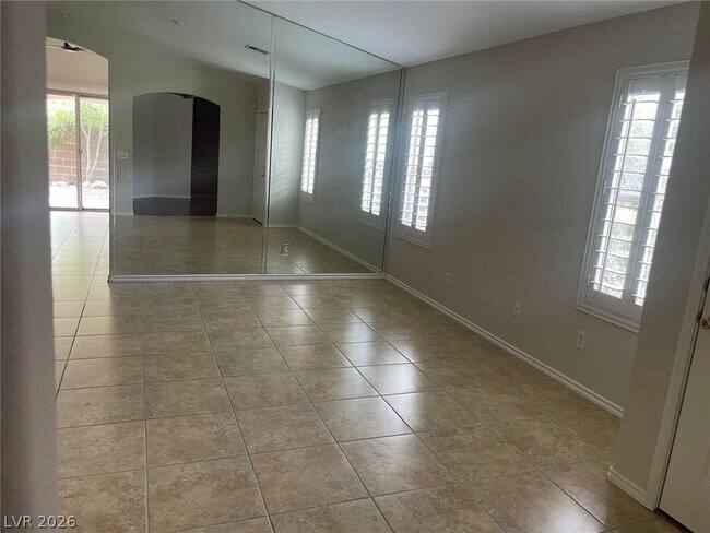Building Photo - 10971 Civiletti St