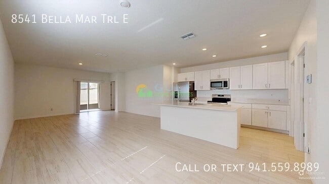 Building Photo - 8541 Bella Mar Trl E