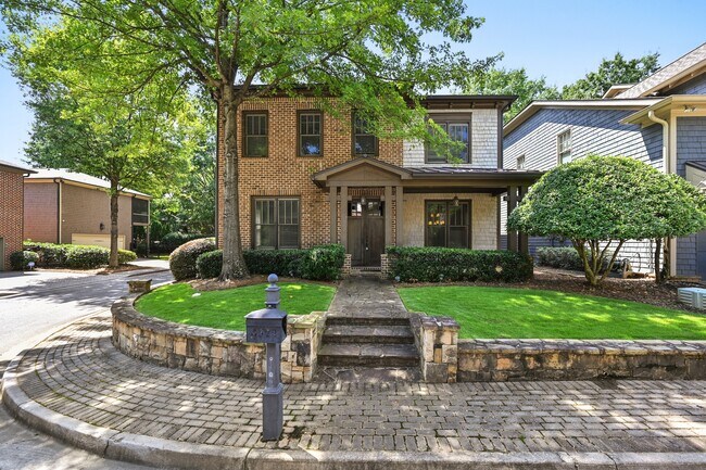 Foto del edificio - 4522 Gateway Ct