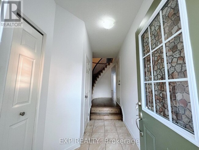 Building Photo - 375 Rolling Meadow Crescent