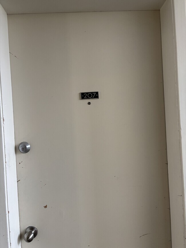 Photo du bâtiment - 10633-10112 112 St NW