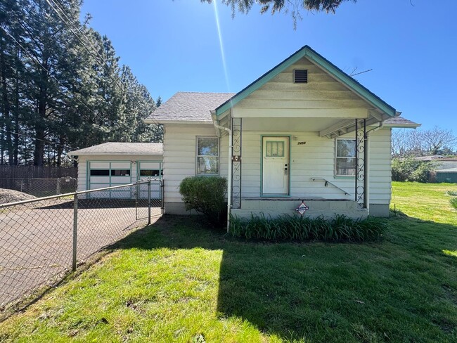Spacious & Updated Home with Bonus Room, Large Basement, & Garage - Spacious & Updated Home with Bonus Room, Large Basement, & Garage