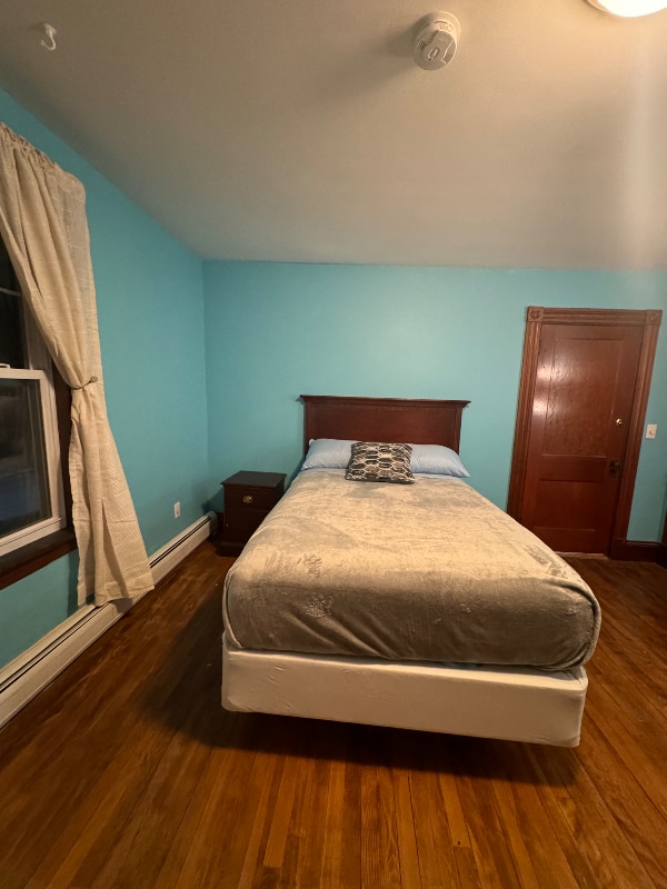 Foto principal - 124 W Broadway