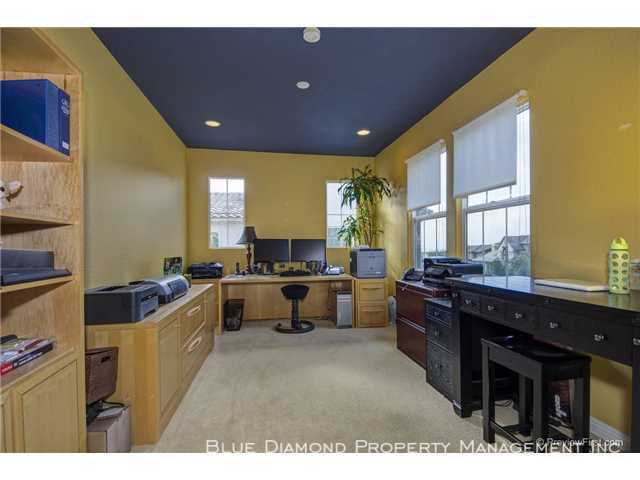 Building Photo - 863 Antilla Way