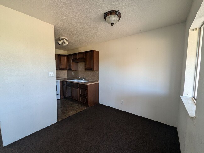 Foto del edificio - 1 Bed/1 Bath Apartment in Melbourne