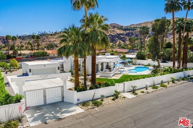 Building Photo - 2086 S Barona Rd
