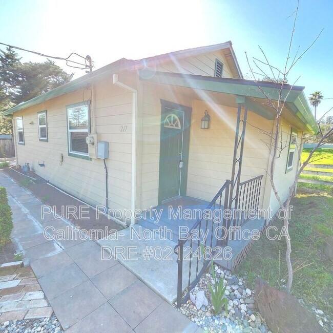 Building Photo - 217 Hatchery Rd