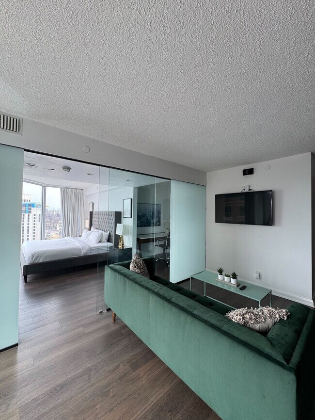 Building Photo - 161 Cumberland St
