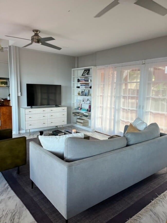 Building Photo - $3,500 2-BR, 2-Bath LULANI ST, AWESOME OCEAN VIEWS