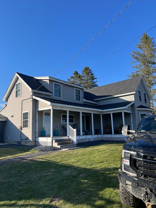 Foto del edificio - 1076 Clinton Ave