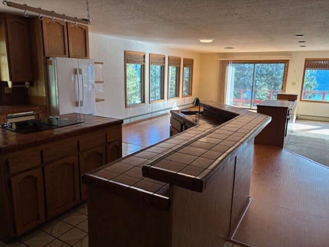 Foto del edificio - Value with lake view