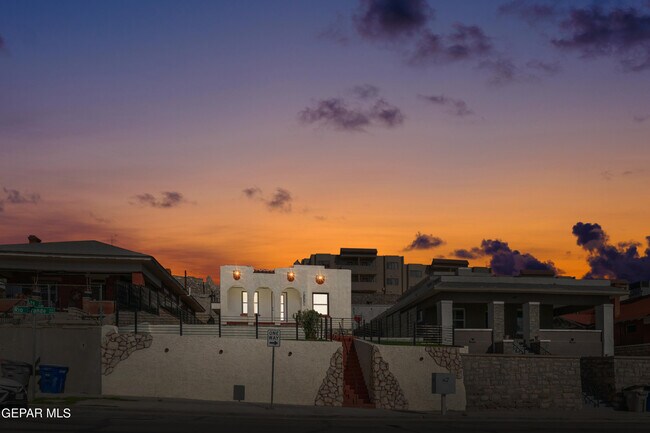 Foto del edificio - 1531 W Rio Grande Ave