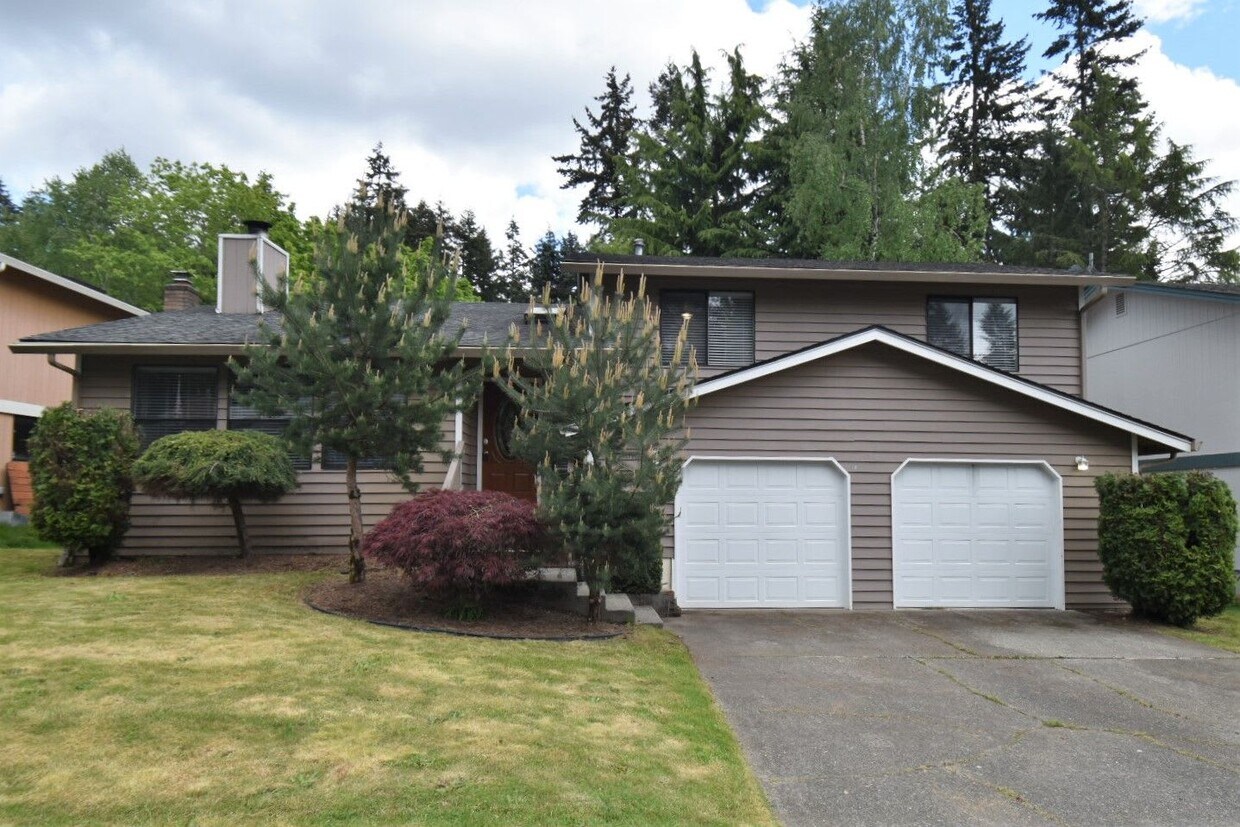 30912 11th Ave SW House Rental in Federal Way, WA